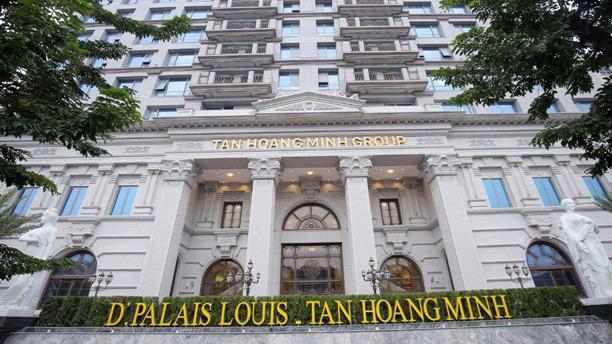 thay bình ắc quy ô tô tại chung cư D’.PALAIS DE LOUIS, quận Cầu Giấy, Hà Nội