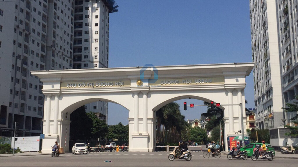 thay bình ắc quy ô tô tại Khu đô thị Dương Nội, đường Tố Hữu, quận Hà Đông, Hà Nội