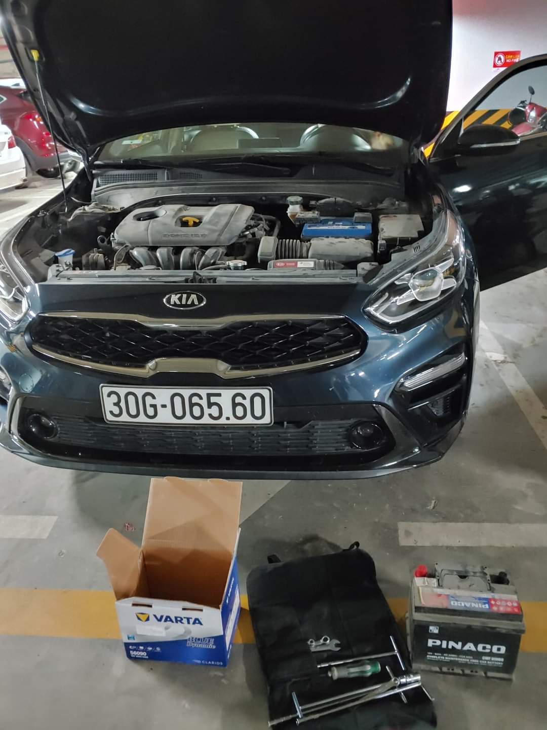 Thay ắc quy xe Kia K3