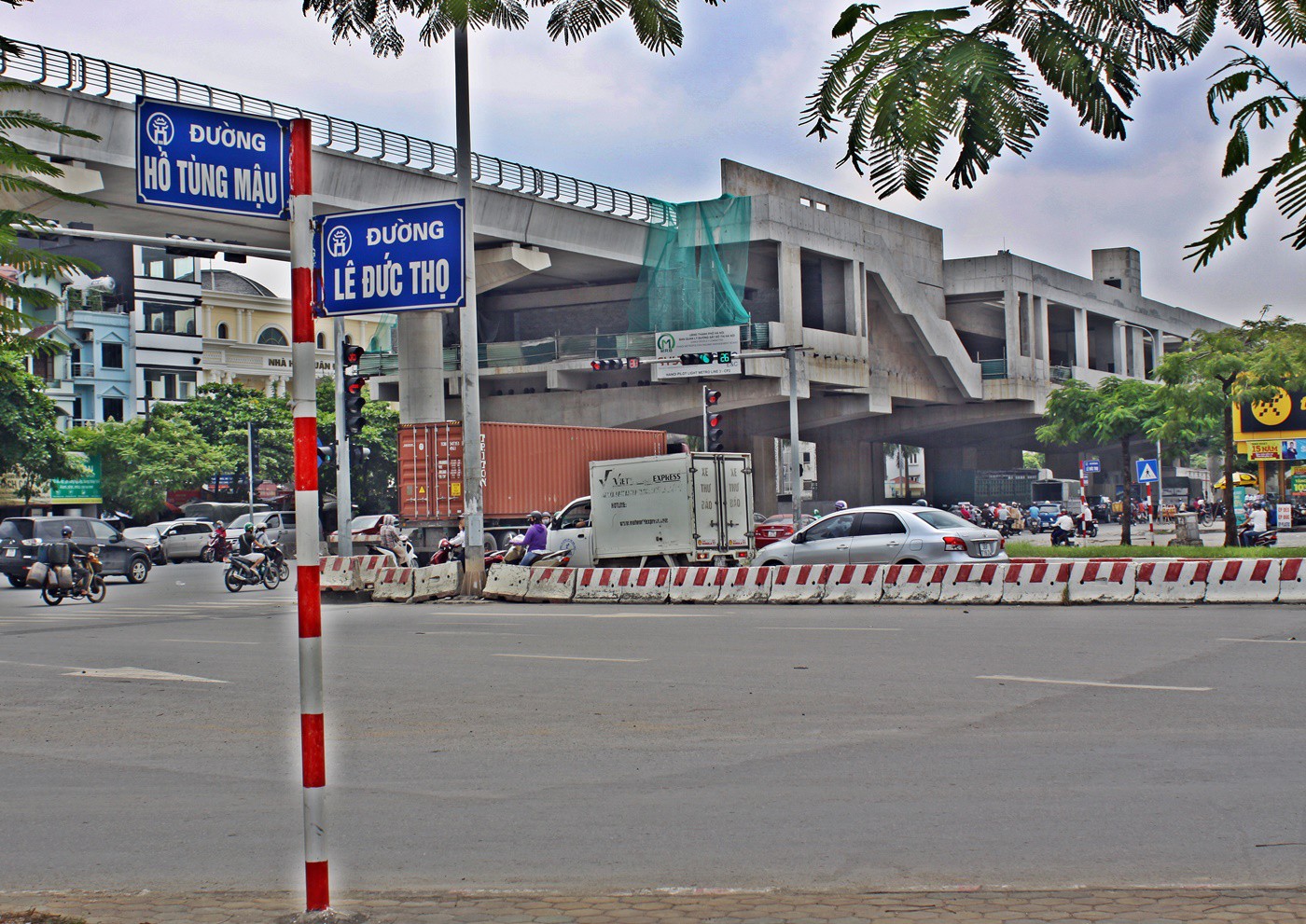 Cứu hộ ắc quy tại đường Hồ Tùng Mậu, quận Bắc Từ Liêm